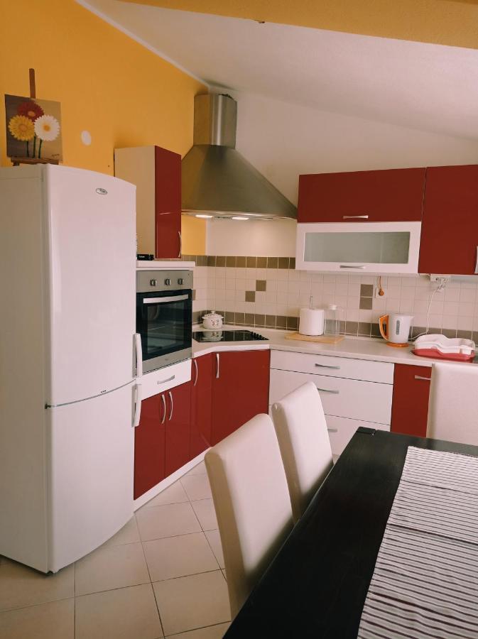 Apartment Silvija Vinisce Ngoại thất bức ảnh