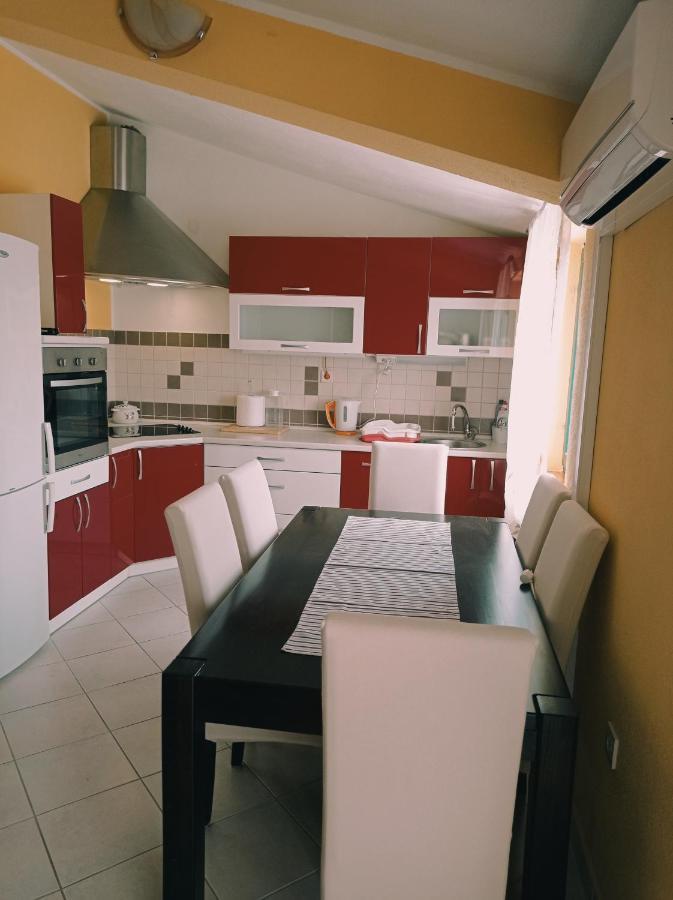 Apartment Silvija Vinisce Ngoại thất bức ảnh